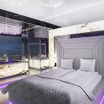 Appartement Sky Tower Z Jakuzzi Przy Oknie By Bqqk