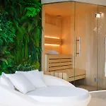 Sky Tower Z Jakuzzi Przy Oknie By Bqqk Wrocław