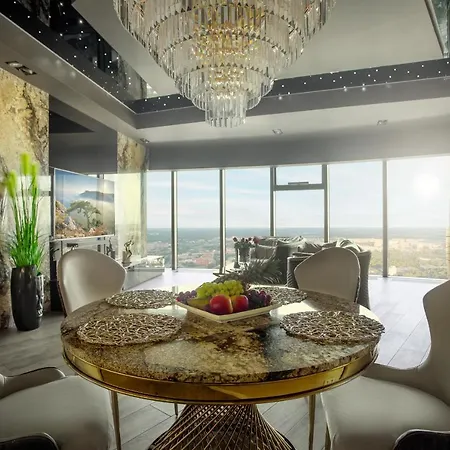 Apartmán Sky Tower Z Jakuzzi Przy Oknie