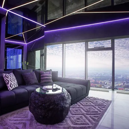 Sky Tower Z Jakuzzi Przy Oknie *