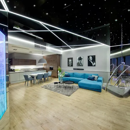 Sky Tower Z Jakuzzi Przy Oknie Apartmán *