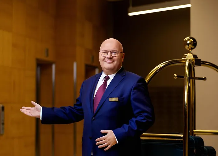 Apartamenty Sky Tower Z Jakuzzi Przy Oknie By Bqqk