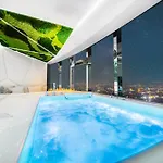 Apartman Sky Tower Z Jakuzzi Przy Oknie By Bqqk