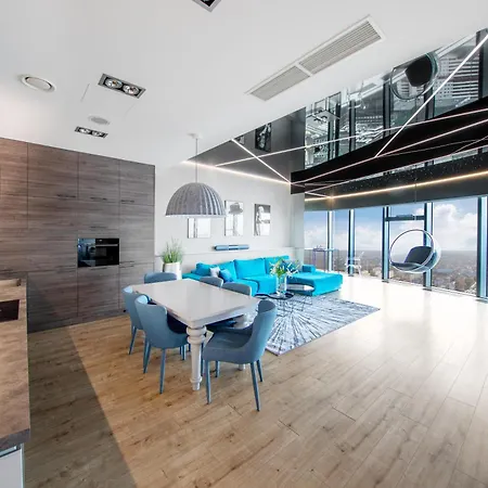 Apartament Sky Tower Z Wanna Przy Oknie Wrocław