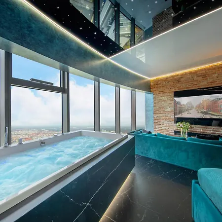 Sky Tower Z Wanna Przy Oknie Apartament *