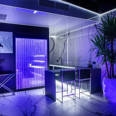 Apartament Sky Tower Z Wanna Przy Oknie Wrocław