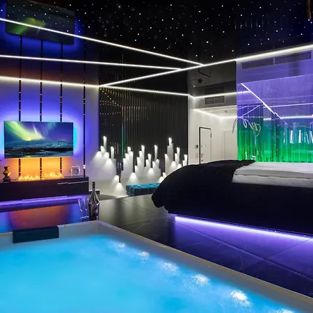 Sky Tower Z Jakuzzi Przy Oknie By Bqqk Apartamento *