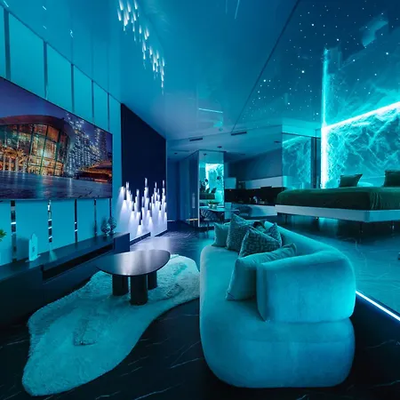 Apartament Sky Tower Z Wanna Przy Oknie
