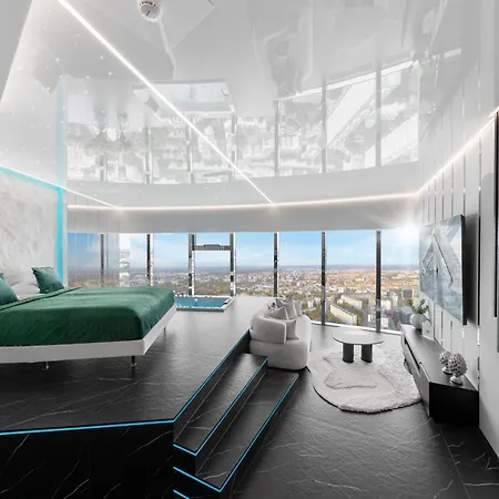 Sky Tower Z Wanna Przy Oknie