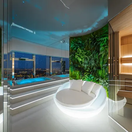 Sky Tower Z Jakuzzi Przy Oknie By Bqqk Apartamento