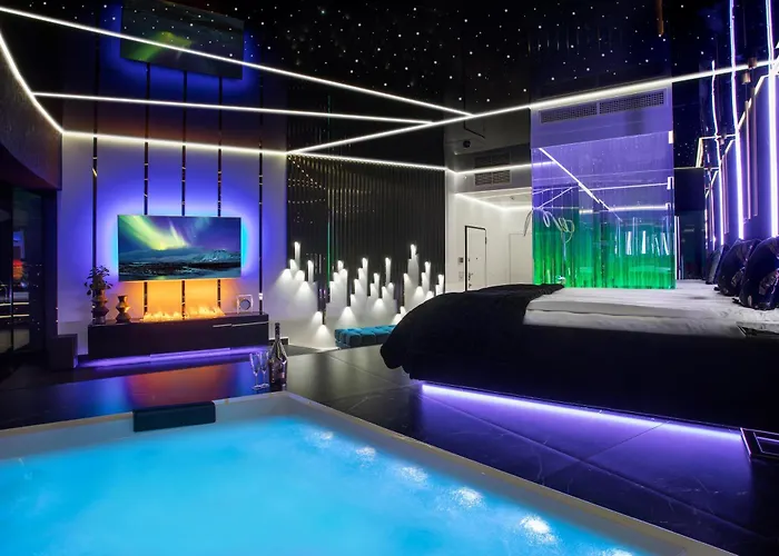 Sky Tower Z Jakuzzi Przy Oknie By Bqqk Appartamento *