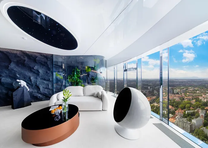 Appartamento Sky Tower Z Jakuzzi Przy Oknie By Bqqk *