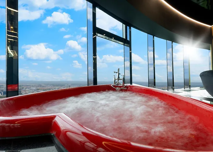 Sky Tower Z Jakuzzi Przy Oknie By Bqqk Appartamento *